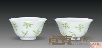 清道光 粉彩岁兰茶碗 （一对） 直径9.3cm
