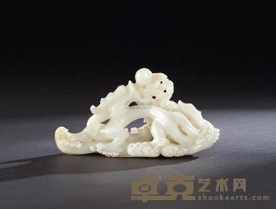 清 白玉雕龙戏珠笔架 长14cm