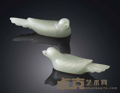 QIANLONG PERIOD （1736-1795） A PAIR OF WHITE JADE‘MAGPIE’BOX COVERS 长13.2cm