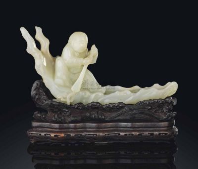 18TH CENTURY A WHITE JADE MODEL OF A RAFT