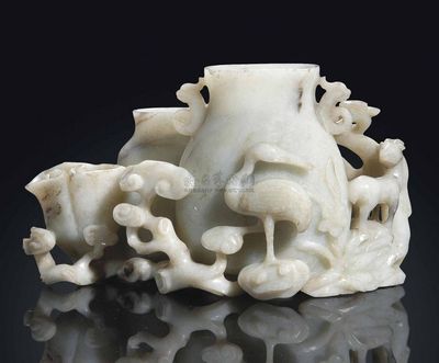 18TH CENTURY A CELADON JADE‘VASE’GROUP