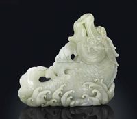 QIANLONG PERIOD （1736-1795） A PALE CELADON JADE‘DRAGON-CARP’VASE