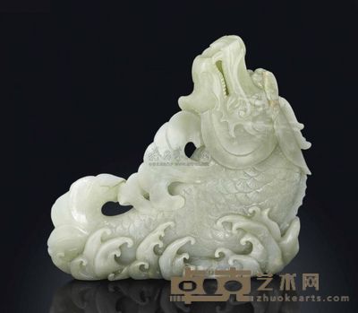 QIANLONG PERIOD （1736-1795） A PALE CELADON JADE‘DRAGON-CARP’VASE 宽17.8cm