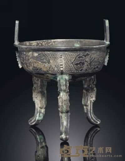 MING DYNASTY，17TH CENTURY A SMALL WHITE METAL TRIPOD CENSER 高9.3cm