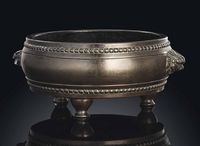 17TH CENTURY A BRONZE CIRCULAR TRIPOD CENSER