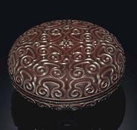 MING DYNASTY，16TH CENTURY A TIXI LACQUER CIRCULAR BOX AND COVER