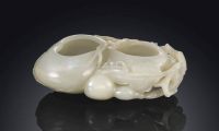 QIANLONG PERIOD （1736-1795） A FINELY CARVED WHITE JADE‘DOUBLE-GOURD’BRUSH WASHER，XI