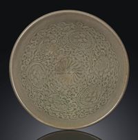 SONG DYNASTY （960-1279） A CARVED YAOZHOU CELADON BOWL