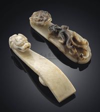 17TH CENTURY TWO JADE BELTHOOKS