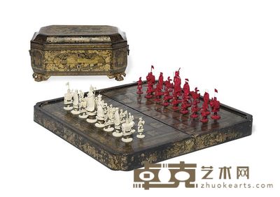 19TH CENTURY AN EXPORT CARVED IVORY CHESS SET AND BOX AND COVER 宽35.6cm；高11cm