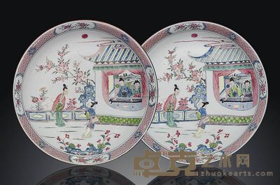 YONGZHENG PERIOD （1723-1735） A PAIR OF FAMILLE ROSE SAUCER DISHES 直径36cm