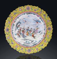 18TH/19TH CENTURY A LARGE PAINTED ENAMEL BASIN