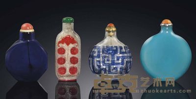 18TH/19TH CENTURY A GROUP OF FOUR GLASS SNUFF BOTTLES 高7cm