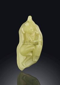 QIANLONG PERIOD （1736-1795） A YELLOW JADE PENDANT