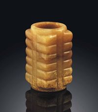 SONG DYNASTY （960-1279） A MINIATURE MOTTLED YELLOW JADE ARCHAISTIC CONG