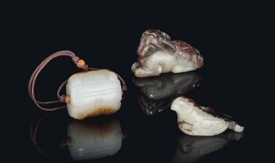 WARRING STATES PERIOD (480-221BC) AND LATER THREE ARCHAIC JADE PENDANTS