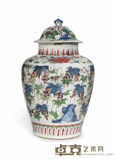 TRANSITIONAL PERIOD (1620-83) A WUCAI BALUSTER VASE AND COVER 直径38.4cm