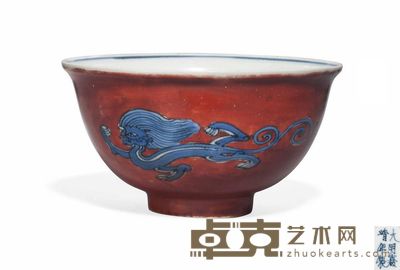 AN UNDERGLAZE BLUE AND CORAL-RED DRAGON BOWL 直径11.9cm