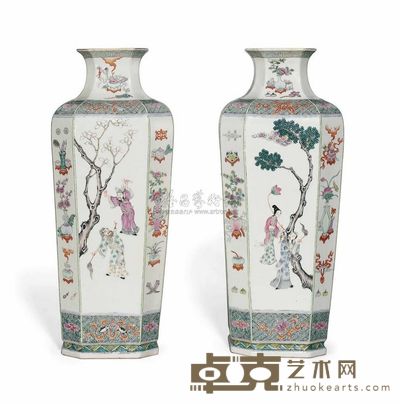 19TH CENTURY A LARGE PAIR OF FAMILLE ROSE SQUARE SECTION‘IMMORTAL’VASES 直径42.5cm