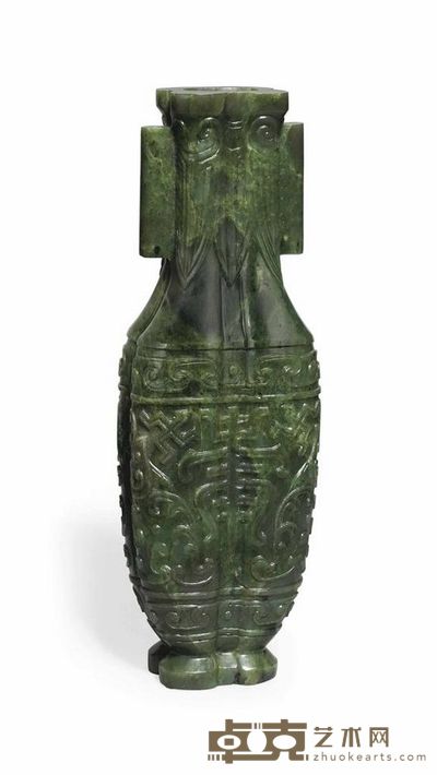 19TH CENTURY A SPINACH GREEN JADE ARROW HEAD VASE OF QUATREFOIL SECTION 直径15.3cm