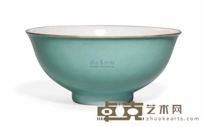 YONGZHENG/EARLY QIANLONG PERIOD (1723-95) A TURQUOISE-GLAZED BOWL 直径14.5cm