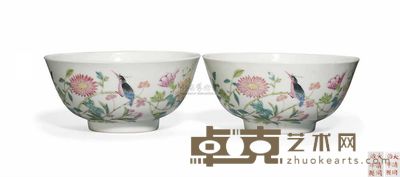 A PAIR OF FAMILLE ROSE BOWLS 直径13.8cm