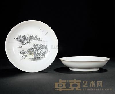 清雍正 墨彩山水人物盘 （一对） 直径15.5cm