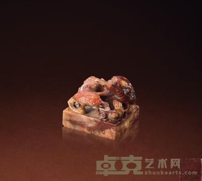 清 红寿山兽钮方章 高5.4cm
