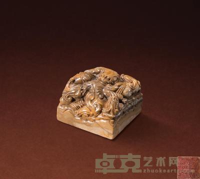 清 寿山石兽钮方章 高3.9cm