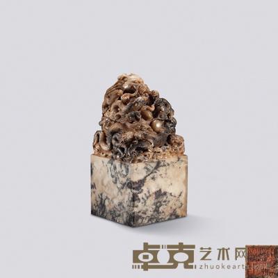 清中期 寿山石龙钮玺 高27cm