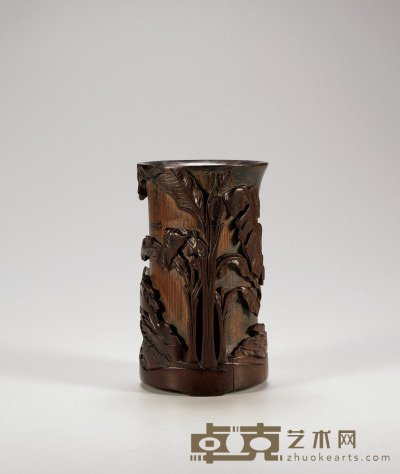 明·竹雕蕉石图笔筒 高：11.6cm 口径：6.7cm
