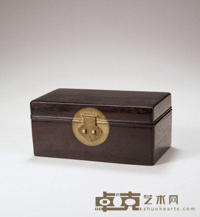 清·紫檀素身方盒 高：7.7cm 长：17.6cm 宽：9.5cm