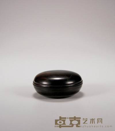 清·紫檀香盒 高：3.5cm 直径：7.7cm