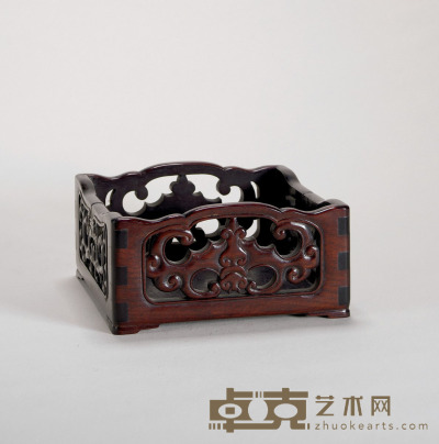 清·紫檀木制福纹承盒 高：8.3cm 边长：16.8cm