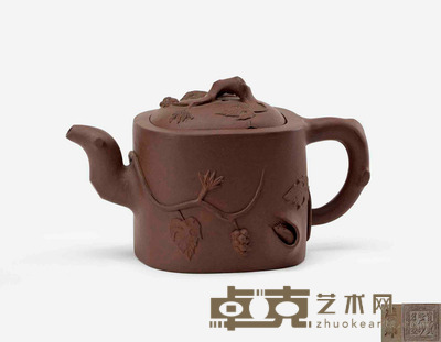 荣乡款松鼠葡萄壶 宽17.5厘米  高：10厘米