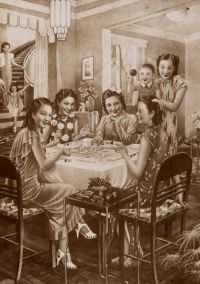 民国时期老上海蛋白照片《摩登女搓麻图》一件
