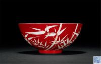 清乾隆 矾红留白竹纹碗