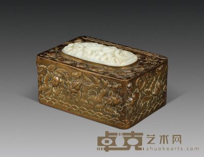 清乾隆 铜嵌白玉龙纹盒 长12cm