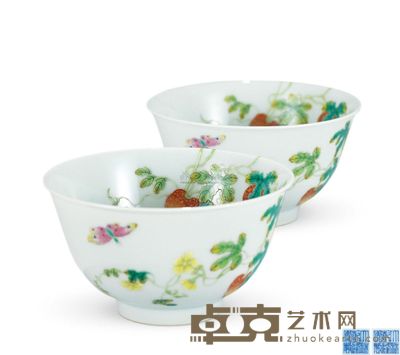清乾隆 粉彩过墙癞瓜纹碗 (一对) 口径11.0cm;高5.8cm
