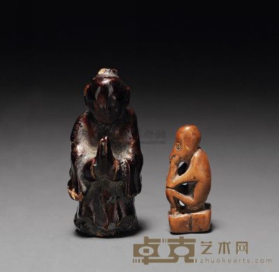 木雕老翁礼佛立像、黄杨木沉思坐像 （各一件） 高一4.8cm；高二3.1cm