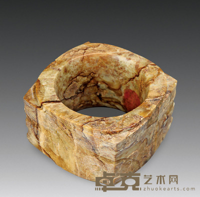 玉琮 宽：8cm 高：5cm