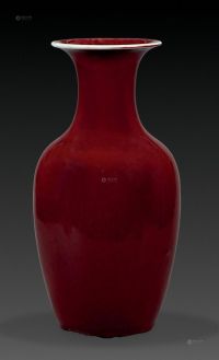 清 红釉观音瓶