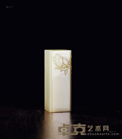 郭子伯作芙蓉石玉兰花薄意方章 6.5×2.4×2.4cm