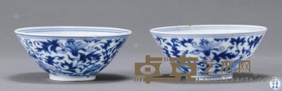 清雍正 青花缠枝花卉杯 （二件） 直径7.2cm