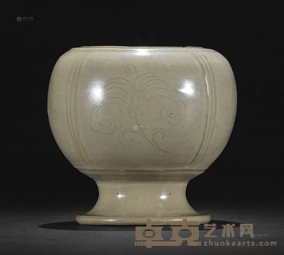 越窑青釉划花豆 高12.3cm