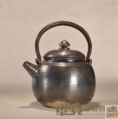 明治时期、1860年 初代藏六造 宝珠形炮嘴银壶 高16cm