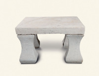 清·汉白玉方形石桌