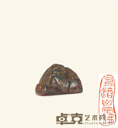 清·琥珀雕山形印章 高：3.3cm