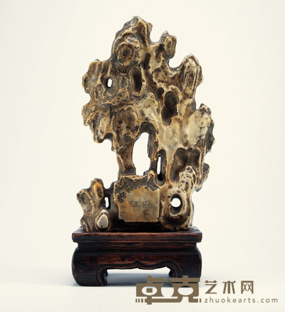 明·小山款寿山石雕聆琴山形摆件 高：28.5cm