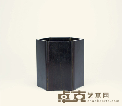 清·紫檀雕六方倭角笔筒 高：14cm 口径：12.7cm